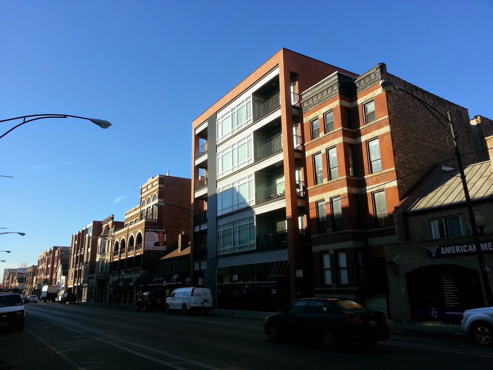 The Chicago Real Estate Local Rare Lincoln Park "boutique" one bedroom